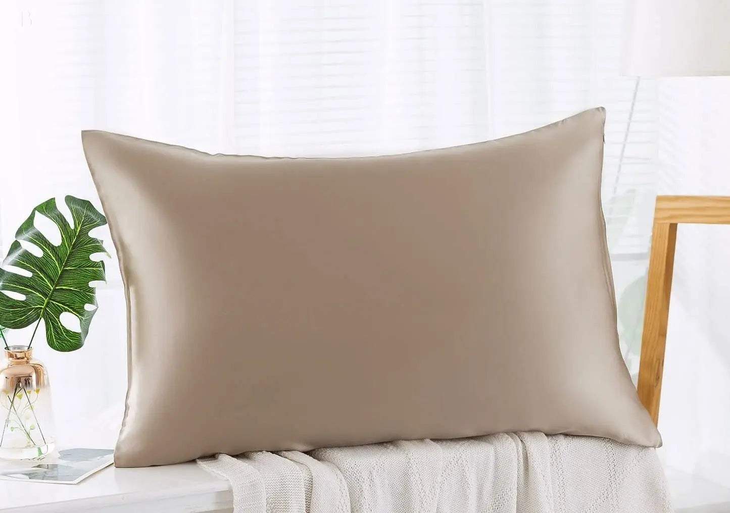 100% Mulberry Silk Pillowcase BloomIris